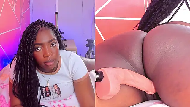 zoeethompson cm online show from 11.04.25