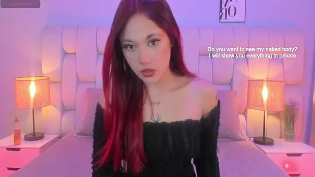 Snapshot of SkinnyFoxy chatting on 05.03.26 SkinnyFoxy online show from 05.03.26