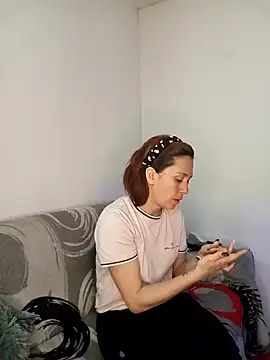 Snapshot of ameliaterry chatting on 02.10.25 ameliaterry online show from 02.10.25