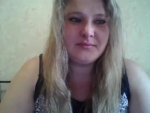 Snapshot of ParisMimi chatting on 04.30.26 ParisMimi online show from 04.30.26