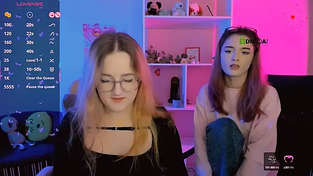 liana kisses online show from 09.27.25