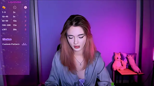 liana kisses online show from 10.17.25