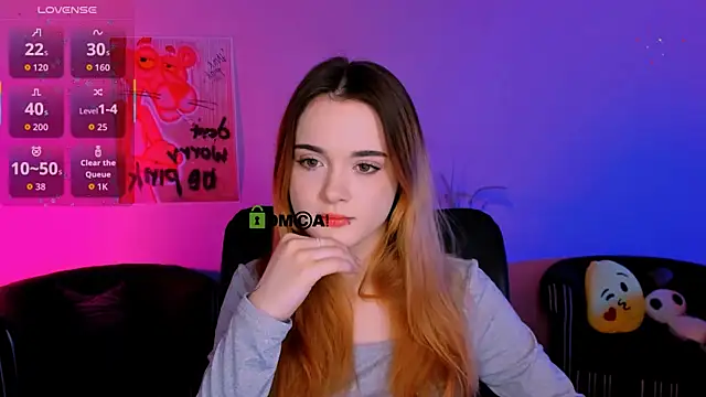 liana kisses online show from 12.19.25