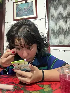 Snapshot of FernandaOrtegaaa chatting on 01.01.25 FernandaOrtegaaa online show from 01.01.25