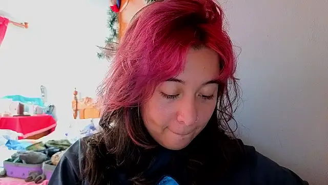 Snapshot of FernandaOrtegaaa chatting on 12.19.25 FernandaOrtegaaa online show from 12.19.25