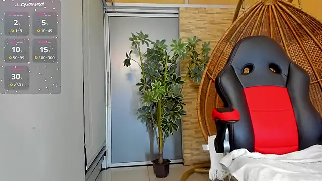 BarbaraKnox  online show from 02.27.25