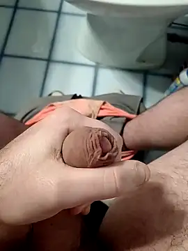 Snapshot of Durovoglioso2 chatting on 02.23.25 Durovoglioso2 online show from 02.23.25