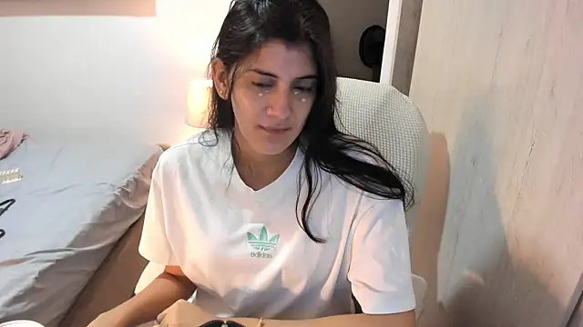 misstoya online show from 09.20.25