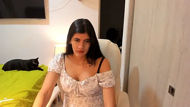 misstoya online show from 10.01.25