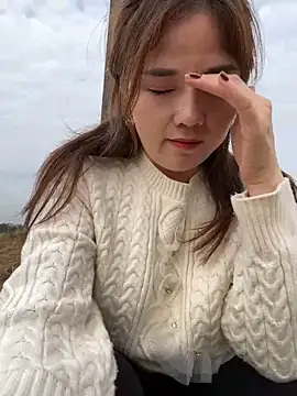 Efangfang online show from 12.03.24
