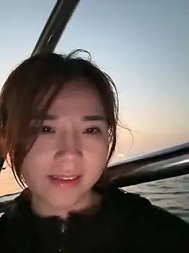 Efangfang online show from 12.11.24