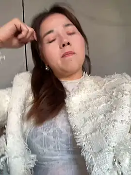 Efangfang online show from 12.13.24
