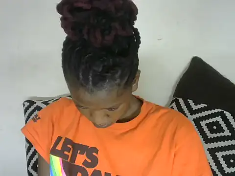 Pretty-emmie online show from 02.20.25