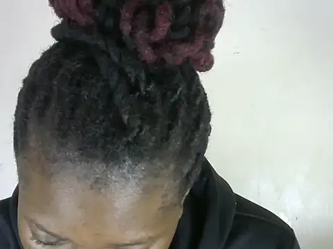 Pretty-emmie online show from 02.22.25