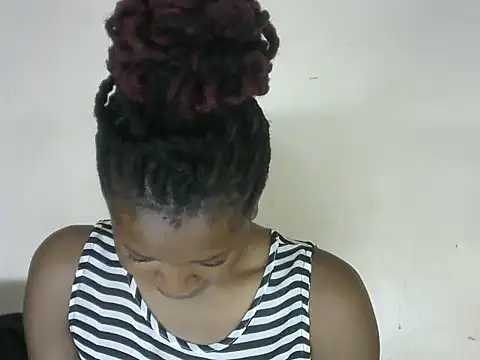 Pretty-emmie online show from 02.25.25