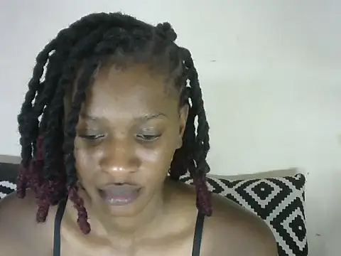 Pretty-emmie online show from 02.25.25