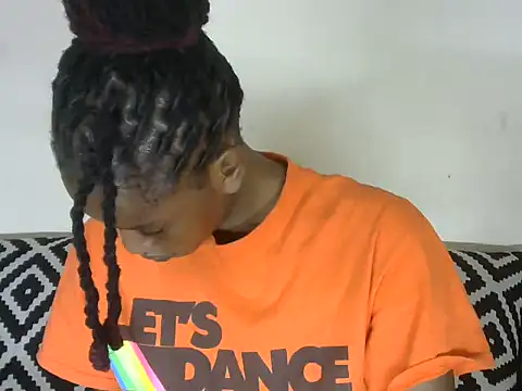 Pretty-emmie online show from 03.06.25