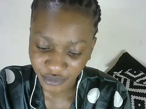 Pretty-emmie online show from 03.08.25