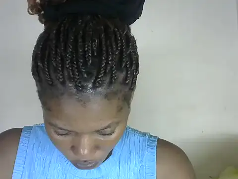 Pretty-emmie online show from 10.10.25