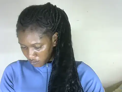 Pretty-emmie online show from 11.03.25