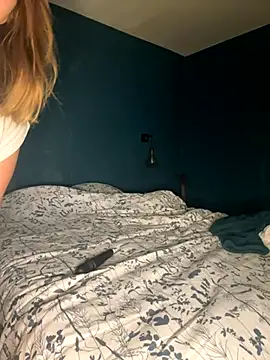 Nina blain online show from 10.03.25