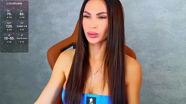 Snapshot of KimDavisBaby chatting on 10.15.25 KimDavisBaby online show from 10.15.25