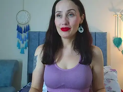 IberianMoonMK online show from 10.17.25