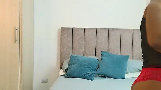 karina lewis  online show from 07.01.26