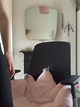 Littlelolo60 online show from 02.27.25