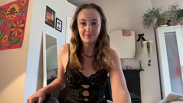 Littlelolo60 online show from 11.11.25