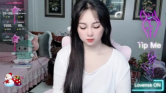 Snapshot of _Nana_20 chatting on 10.30.25  Nana 20 online show from 10.30.25