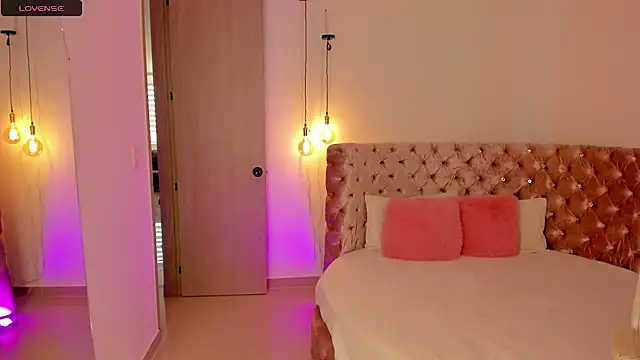 Snapshot of madisson_davon chatting on 02.07.26 madisson davon online show from 02.07.26