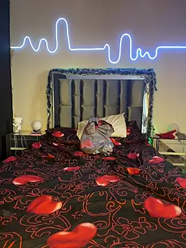 Lya-Kasandra online show from 12.08.24