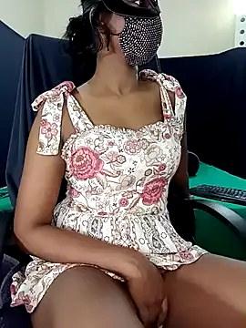 Midnight Blossom online show from 02.12.25