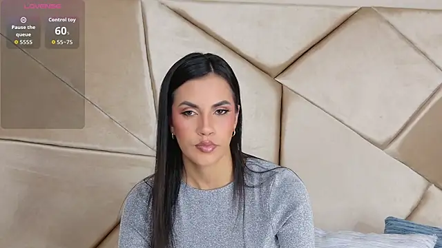 Camille Torres online show from 11.04.25