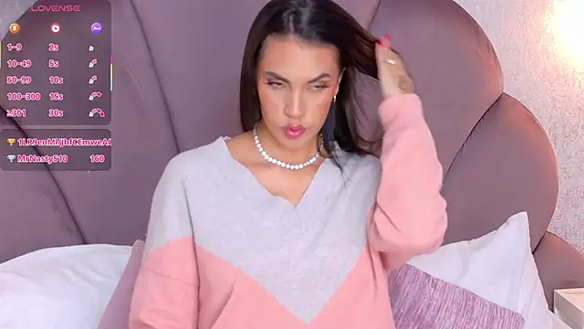 Camille Torres online show from 11.12.25