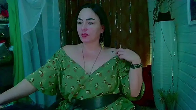 Snapshot of _Cloud_Atlas_ chatting on 12.22.24  Cloud Atlas  online show from 12.22.24