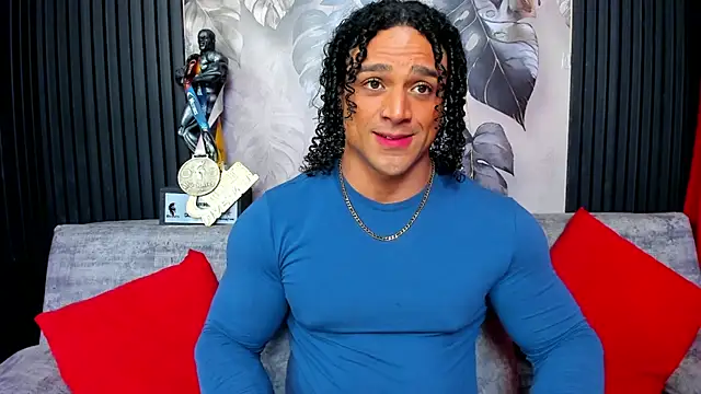 MikeEstevess online show from 10.04.25