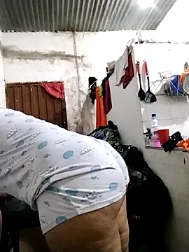 Snapshot of Andreita_95 chatting on 02.26.26 Andreita 95 online show from 02.26.26