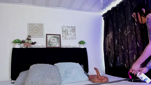 aihnoa split online show from 02.19.25