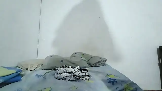 Paulhot018 online show from 03.17.25