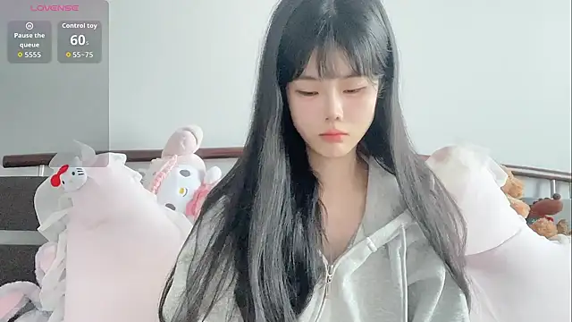 Snapshot of Qedgjwyz1 chatting on 04.08.26 Qedgjwyz1 online show from 04.08.26