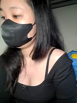 Snapshot of Athena20001 chatting on 01.04.25 Athena20001 online show from 01.04.25