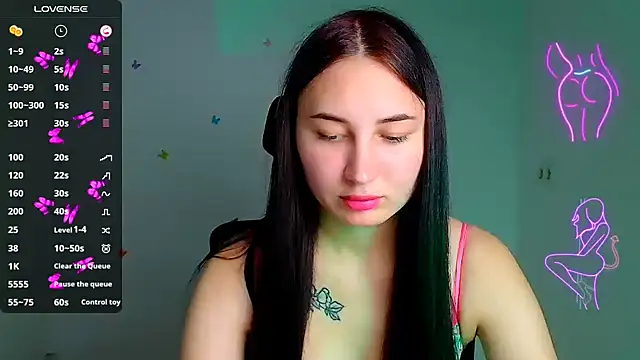 Jennifer Blum online show from 09.23.25