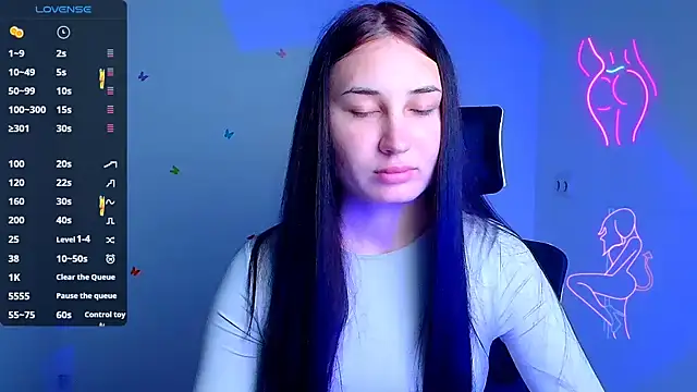 Jennifer Blum online show from 10.03.25