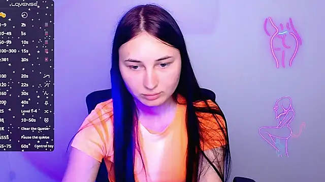 Jennifer Blum online show from 10.04.25