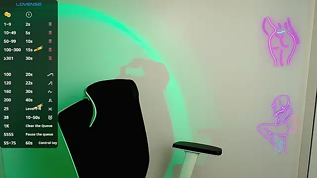 Jennifer Blum online show from 10.12.25