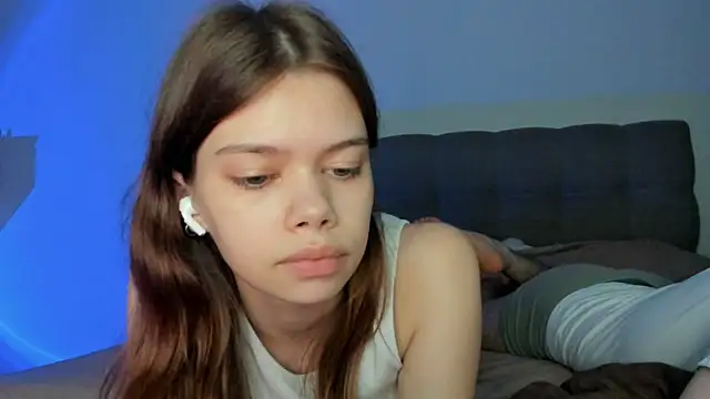 Snapshot of chansetolove chatting on 10.18.25 chansetolove online show from 10.18.25