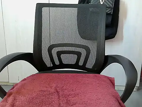 Snapshot of Destiny_Desire chatting on 09.09.25 Destiny Desire online show from 09.09.25