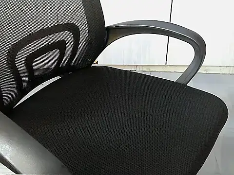 Snapshot of Destiny_Desire chatting on 10.19.25 Destiny Desire online show from 10.19.25